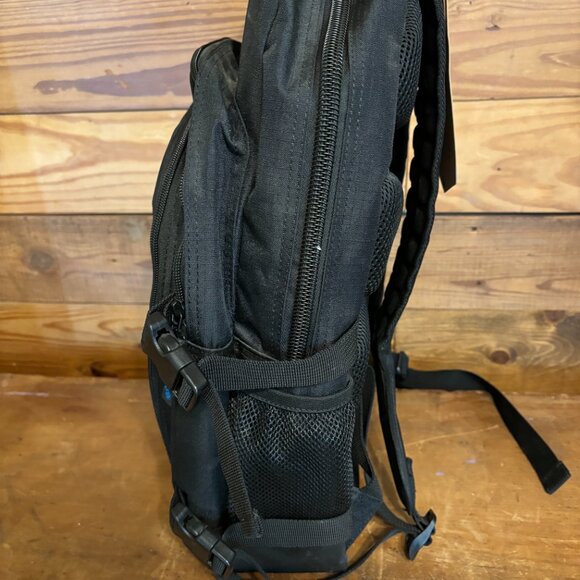 New Computer Backpack - Picture 6 of 7